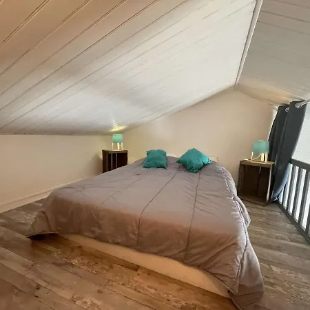 Mezzanine Lumineux Avec Wifi, Idealement Situe, 4 Couchages, A 250m De La Et Du Port - Fr-1-224b-99 Noirmoutier-en-l'Ile