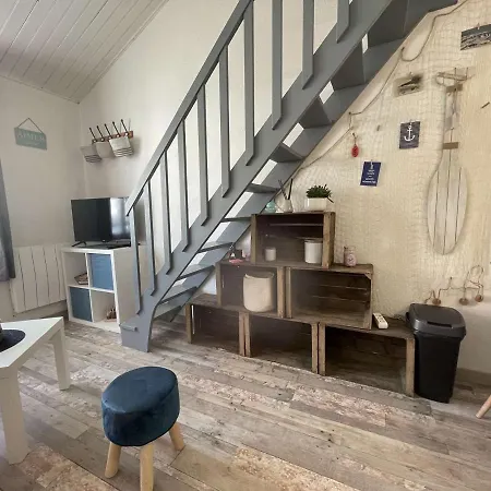 Mezzanine Lumineux Avec Wifi, Idealement Situe, 4 Couchages, A 250m De La Et Du Port - Fr-1-224b-99