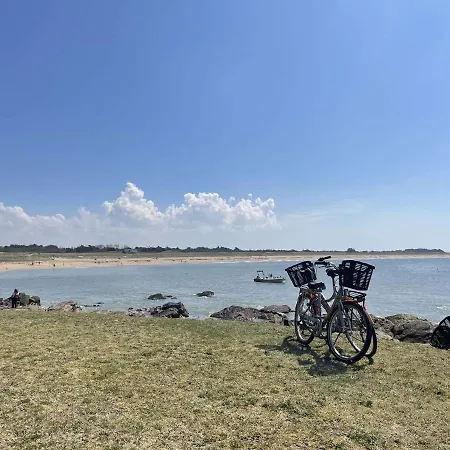 Mezzanine Lumineux Avec Wifi, Idéalement Situé, 4 Couchages, à 250m De La Et Du Port - Fr-1-224b-99 Appartement Noirmoutier-en-l'Île