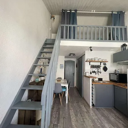Mezzanine Lumineux Avec Wifi, Idéalement Situé, 4 Couchages, à 250m De La Et Du Port - Fr-1-224b-99 Appartement