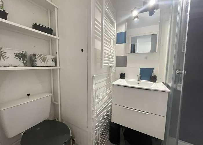 Mezzanine Lumineux Avec Wifi, Idéalement Situé, 4 Couchages, à 250m De La Et Du Port - Fr-1-224b-99 Appartement Noirmoutier-en-l'Île