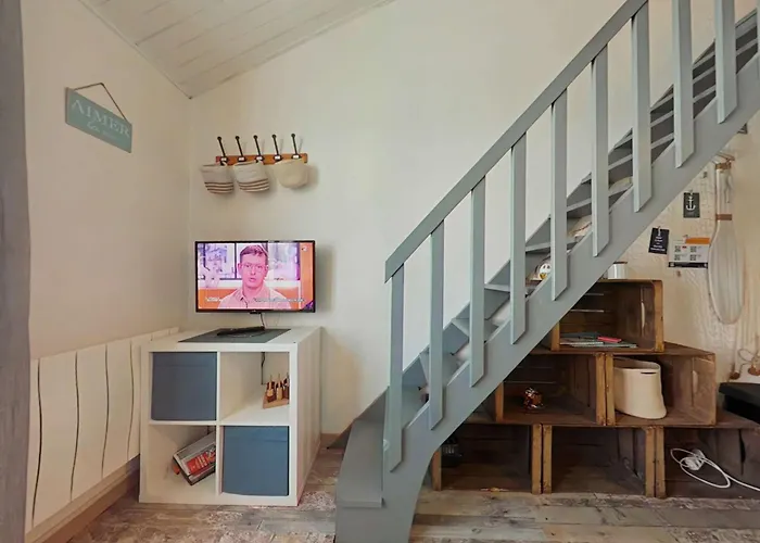 Mezzanine Lumineux Avec Wifi, Idéalement Situé, 4 Couchages, à 250m De La Et Du Port - Fr-1-224b-99 * Noirmoutier-en-l'Île